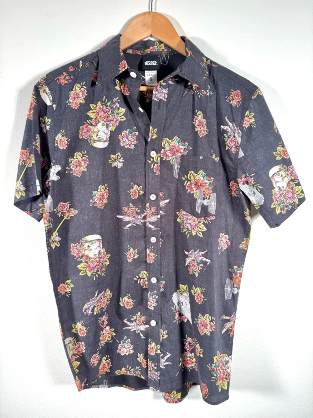 Star Wars Floral Stormtrooper X-Wing TIE Fighter Tropical Hawaiian Shirt Size S - Picture 2 of 14